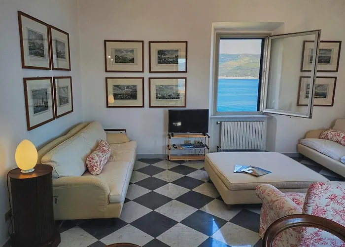 Cosmopoli Via Della Campana Портоферрайо