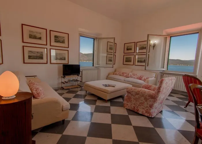 Cosmopoli Via Della Campana Апартаменты